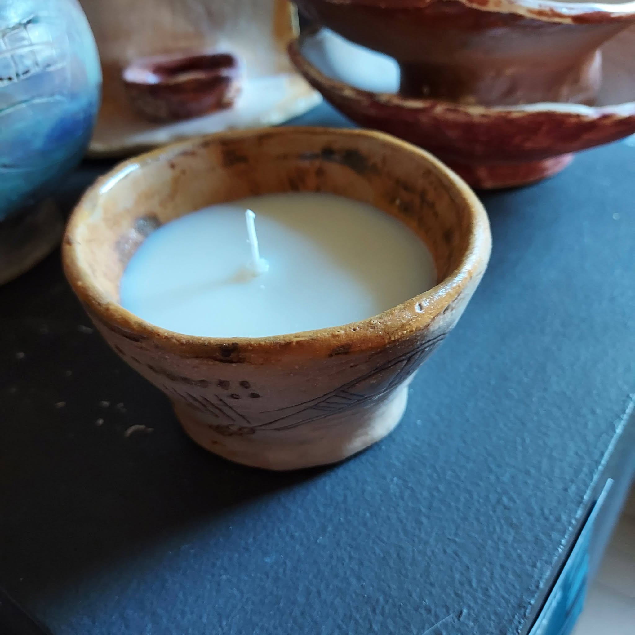 Sandalwood candle - Sinti Hollo, Sacred Serpent - 3" in diameter